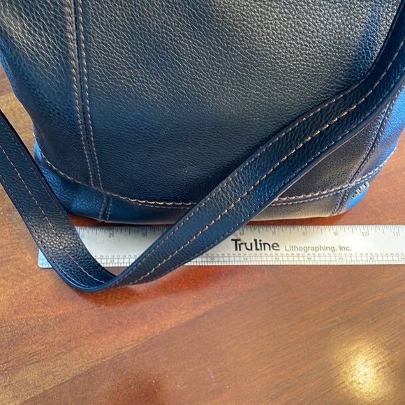 The Sak “De Young” Genuine Leather Slouch Hobo Shoulder Bag Black - Picture 2 of 10